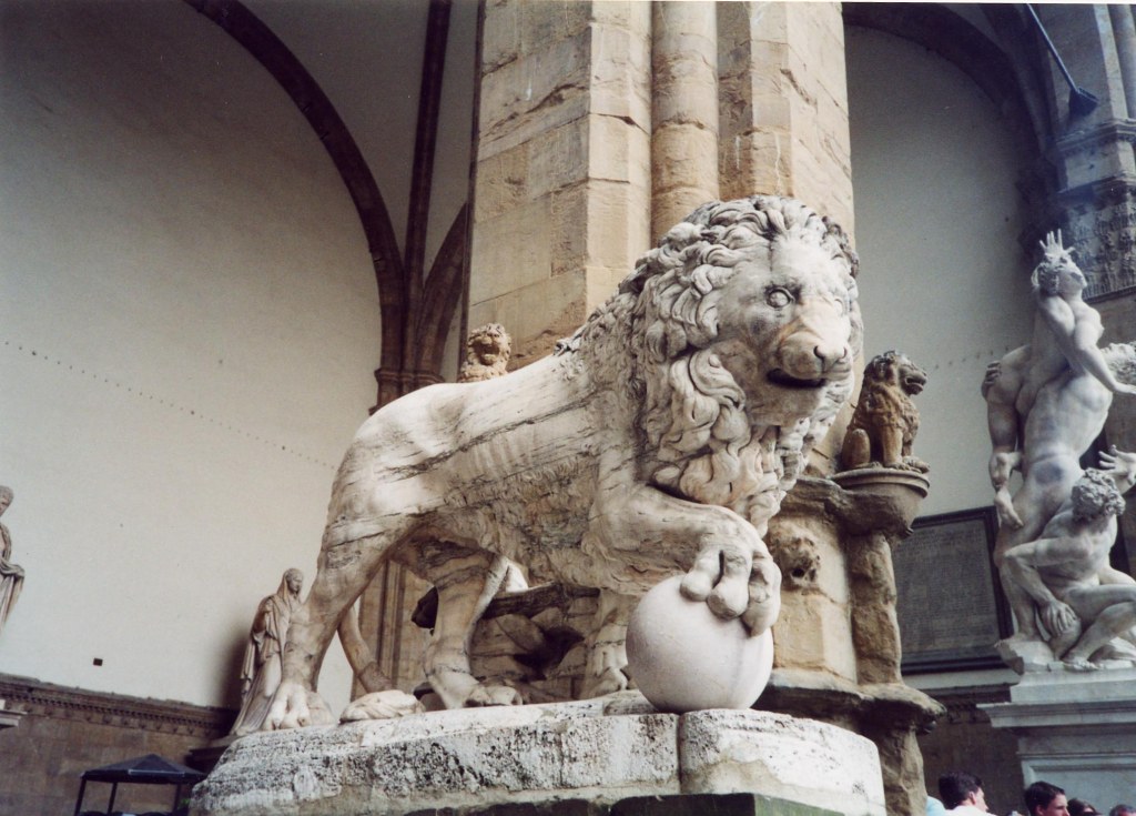 Picture of: Medici lions – Wikipedia